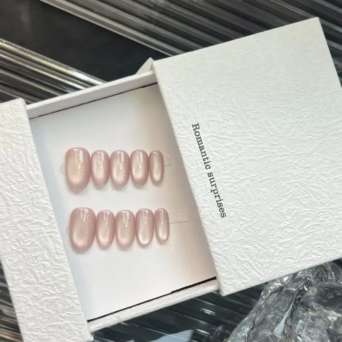 10 pièces oeil de chat rose doux à la main presse sur les ongles couverture complète Simple couleur Pure court ovale