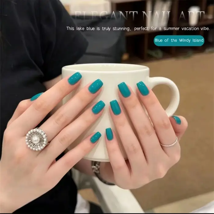 Nouveau Vernis à Ongles Gelée UV/LED Bleu Lac Éclatant 2026 – Le Plus Vendu pour l'Été – Effet Glacé Transparent