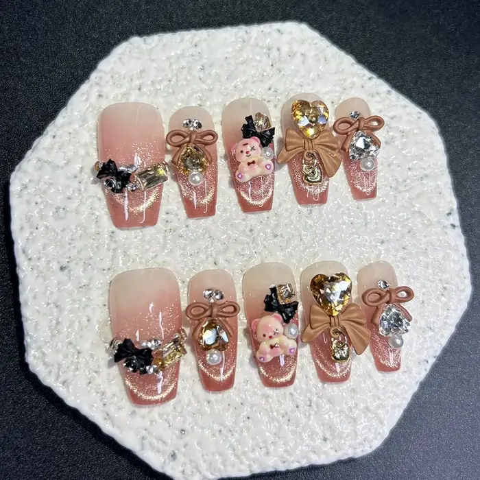 Ongles Press-On Faits Main Effet Œil de Chat Ours Rose Marron Mignon