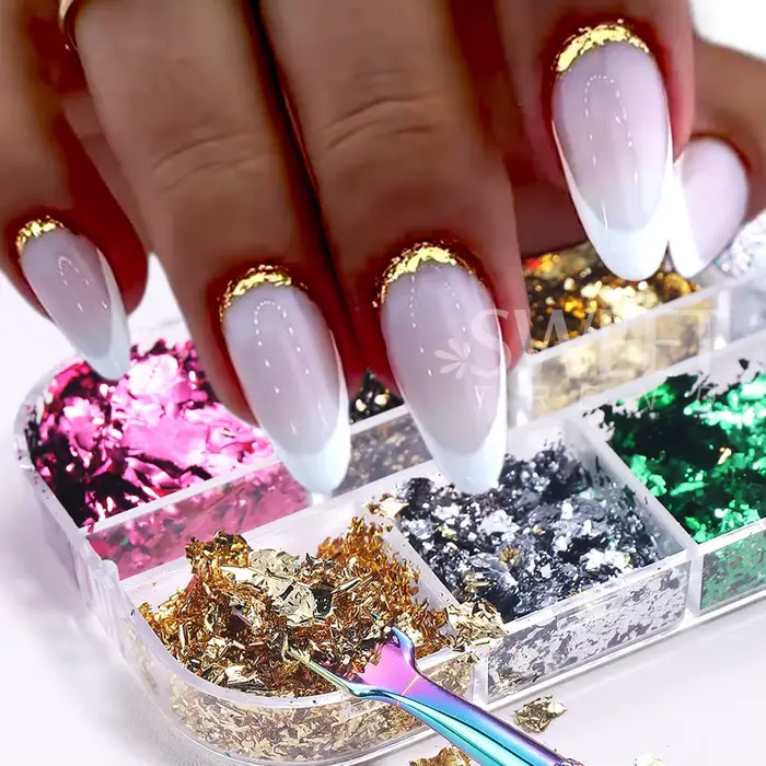 12 grilles feuilles d'or ongles paillettes aléatoires holographiques aluminium feuille d'ongle flocons autocollants
