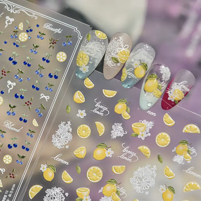 Autocollants pour ongles en forme de tranches de citron jaunes