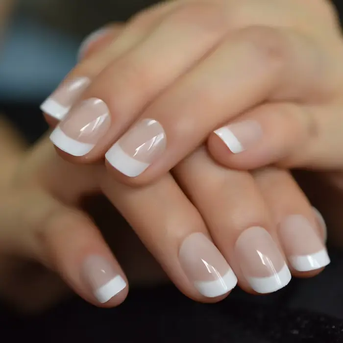 Faux ongles français courts d'été
