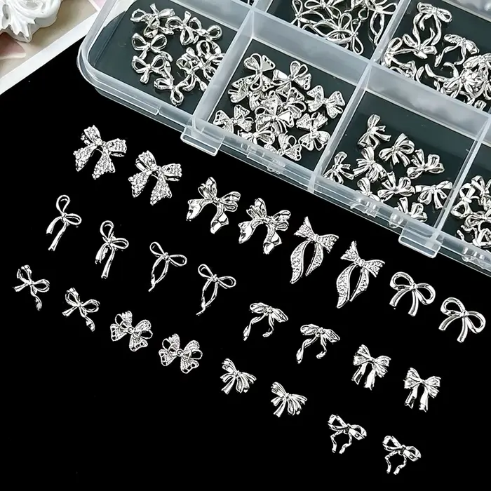 1 Boîte de Décorations d'Ongles en Alliage Lourd Multi-Styles