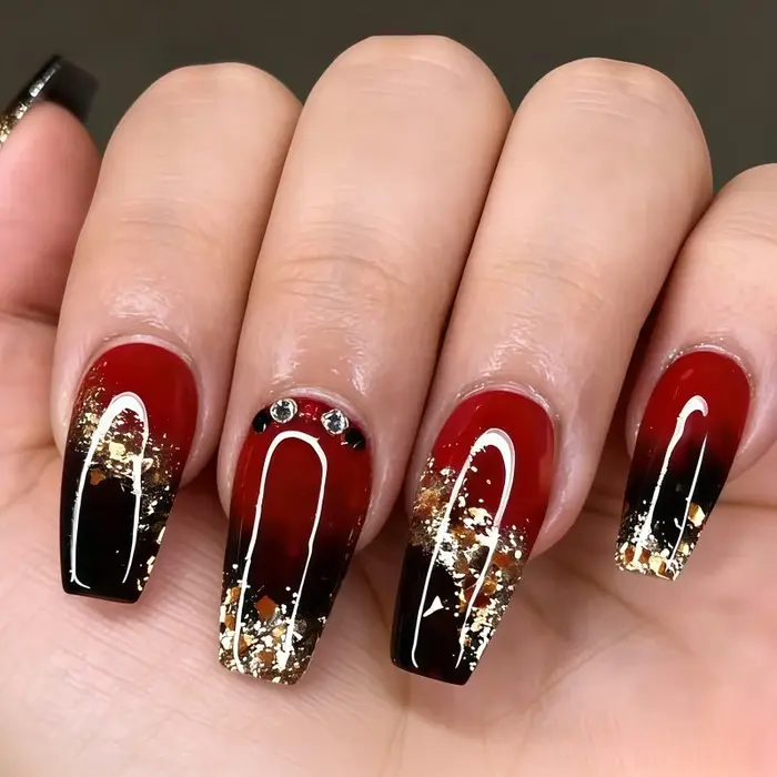 24 pièces de nail art avec un design dégradé noir et rouge