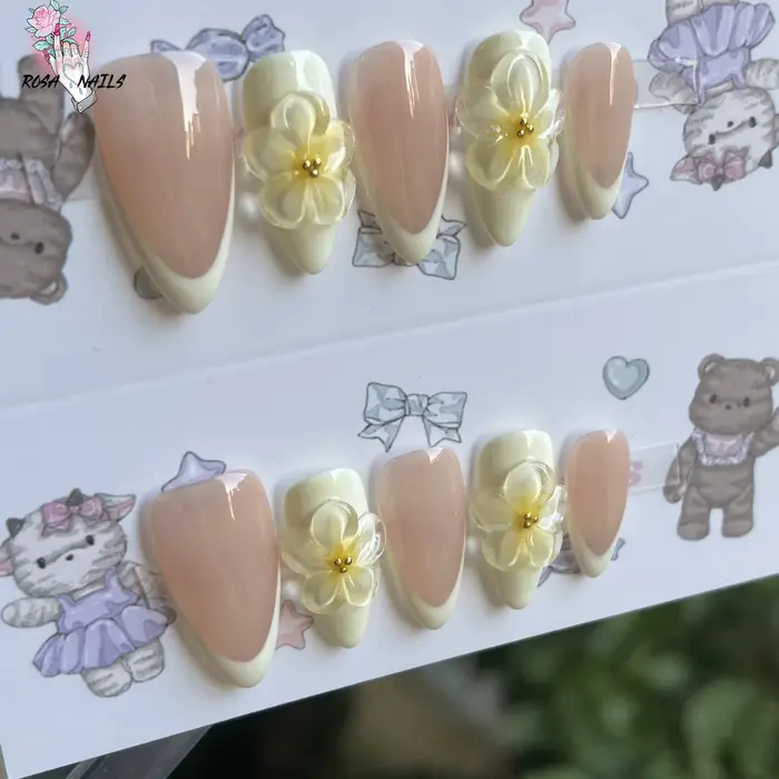 Faux ongles 3D en acrylique faits à la main