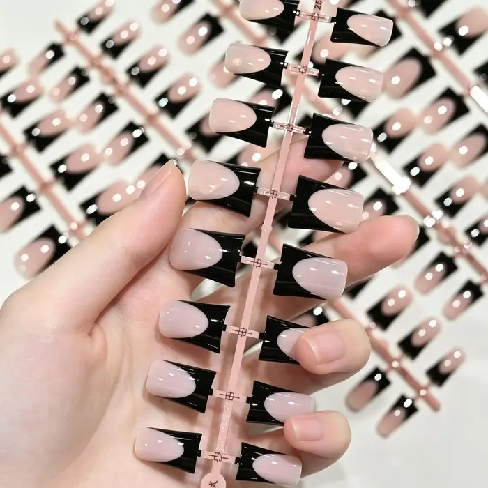 120 faux ongles noirs en forme de bec de canard, style Y2K, à presser, courts, carrés, pré-finis, prêts à poser