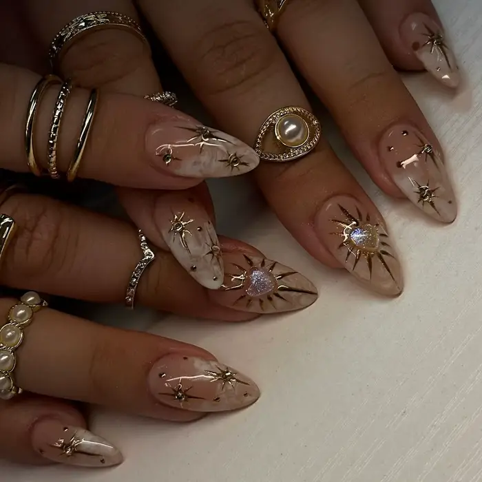Faux ongles français à pression en forme d'amande, 24 pièces, bande de bordure dorée, couverture com