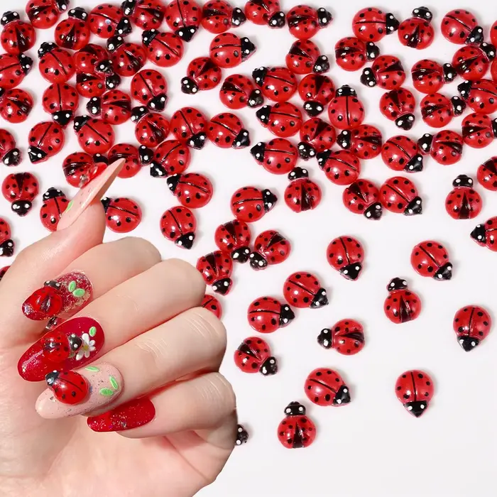 50 pièces mignon insecte coccinelle ongles breloques 3D résine coccinelles Nail Art strass 8*10mm ét