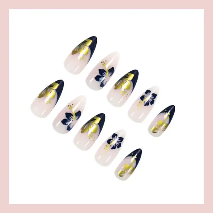 24 faux ongles bleu marine style français