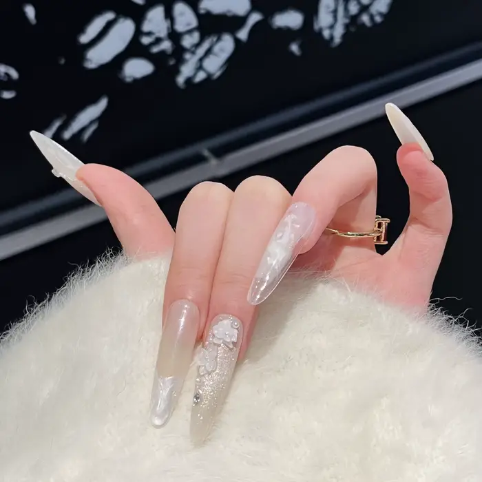 Presse sur les ongles 10 pièces violet fantaisie manucure française avec feuille irisée paillettes oeil de chat