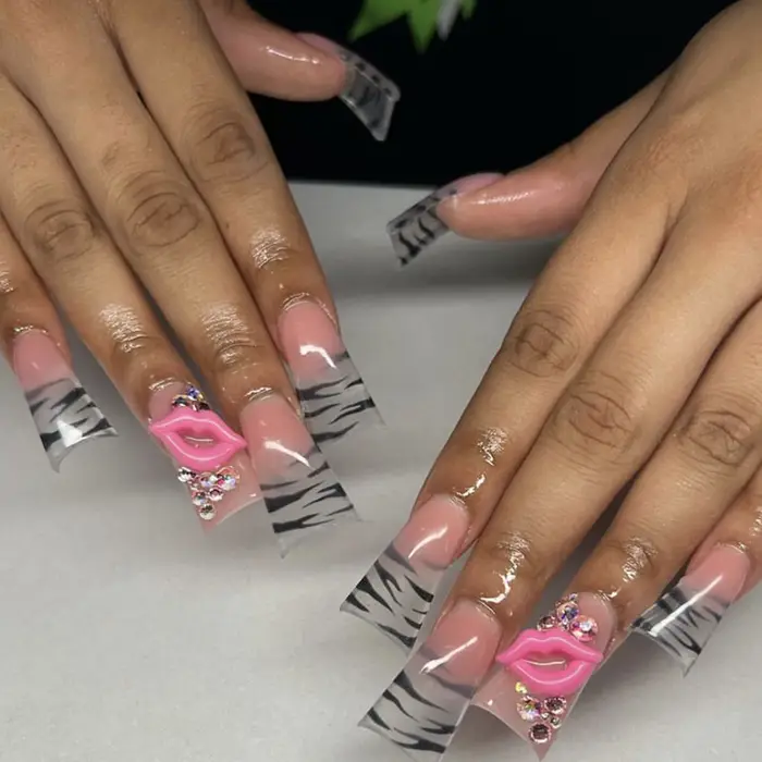 Faux ongles français léopard en bec de canard y2k