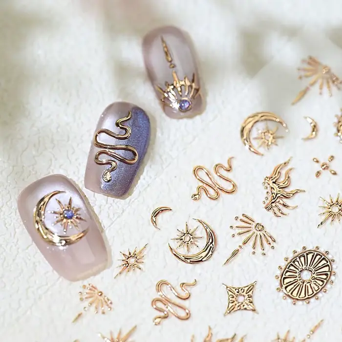 Autocollants pour ongles étoiles serpent or argent, décalcomanies de décoration d'ongles 5D auto-adh