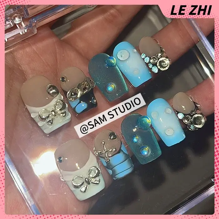 Ongles à presser faits main style Spice Girl Y2K, motif dessin animé, étoiles, diamants, perles, pois roses, notes musicales, imprimé léopard