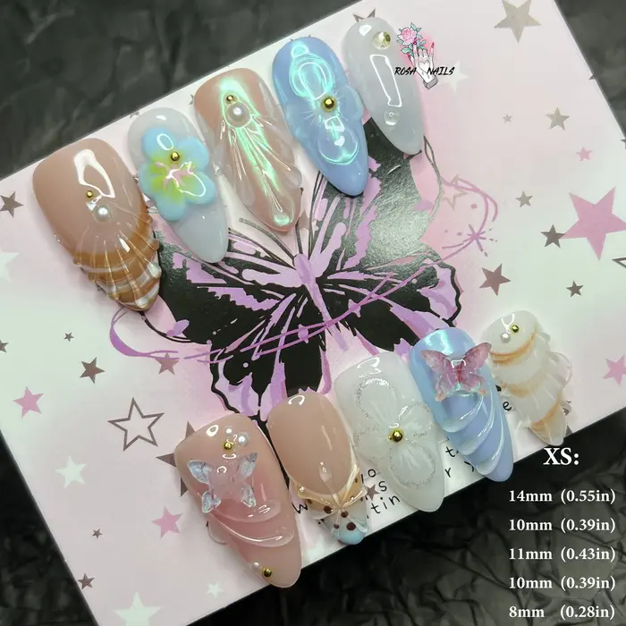 Presse à la main sur les ongles fleurs blanc pointes françaises 3D fleur rose court faux