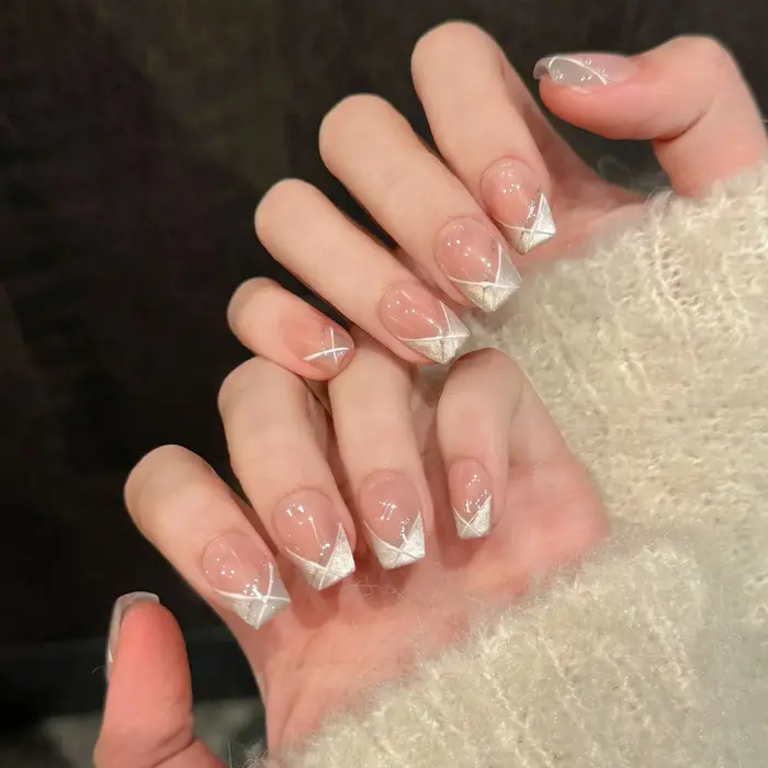 Faux ongles à presser faits à la main