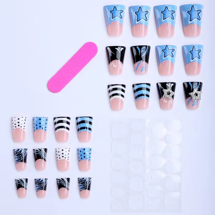 24 faux ongles bleus et noirs à blocs de couleur