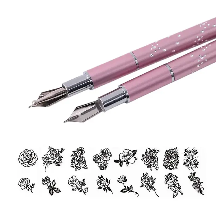Ensemble de stylos de peinture pour Nail Art, avec 5 pointes à points, stylo de doublure en dentelle et outil de dessin de lignes fines pour les détails et les embellissements de Nail Art