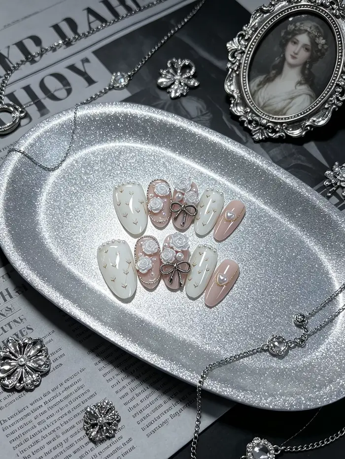 10 faux ongles en forme d'amande