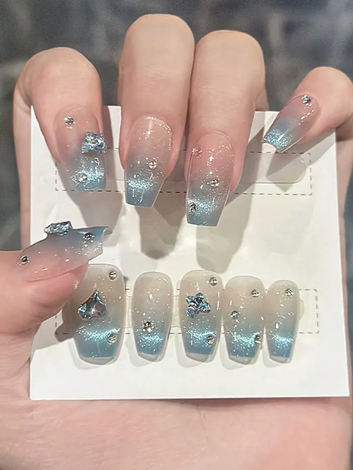 10 pièces ongles en forme de cercueil avec papillon irisé, oeil de chat, décorations en strass, faux