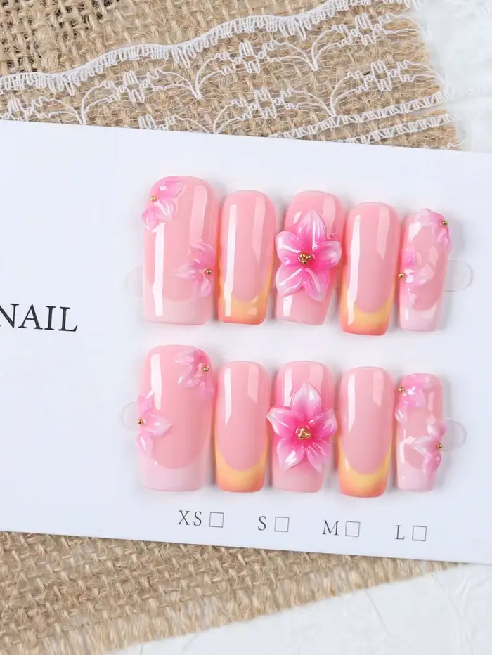10 faux ongles à presser de style français, de longueur moyenne, rectangulaires, dégradé rose nude et orange, style féminin doux et pur, faits à la main, avec fleurs roses en relief en trois dimension