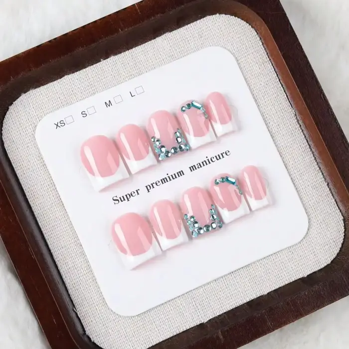10 faux ongles courts rectangulaires faits à la main, au style français doux et frais, couleur de ba
