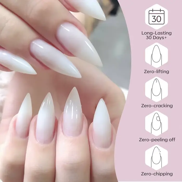 Un flacon de 15 ml de vernis à ongles gel transparent