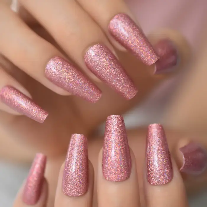 Faux ongles longs en forme de ballerine
