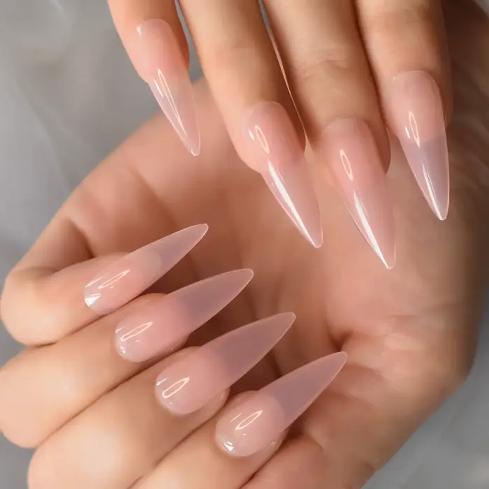 Presse sur faux ongles stiletto longue taille couleurs unies finitions brillantes pour femmes filles art à la main design simple