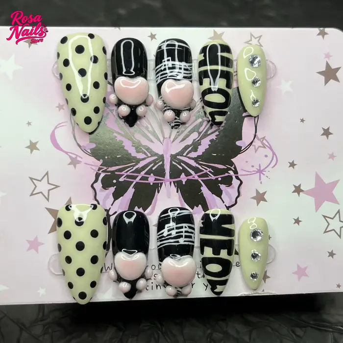 10 pièces presse à la main sur les ongles 3D patte tampons noir blanc à pois