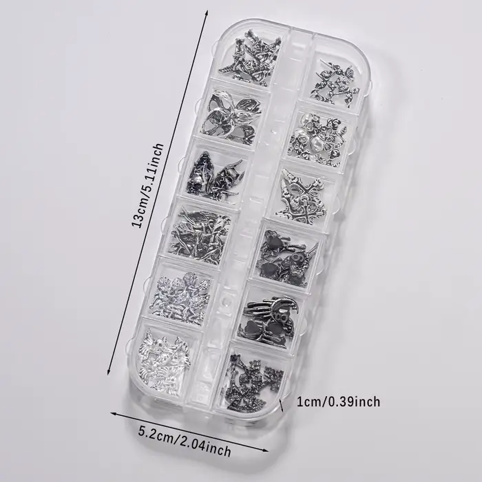 12 Grille 3D Halloween Punk rétro alliage croix ongles breloques Y2k gothique métal pistolet noir argent crâne