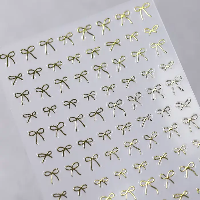 Autocollants 3D Adorables Dorés Argentés Blancs à Nœuds Papillon pour Ongles