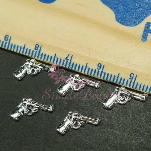 100 PCS/LOT 8x12mm forme de pistolet conception gothique Punk Rock alliage 3D Nail Art Scrapbook artisanat fabrication de bijoux bricolage accessoires de décoration