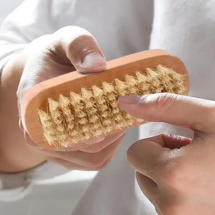 Brosse à ongles en bois réutilisable à poils de sanglier, brosse de nettoyage des ongles double face pour femmes, hommes, adultes, personnes âgées, adolescents, à domicile