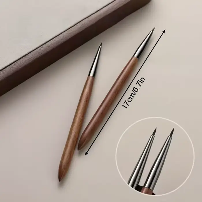 Pinceau à manche en bois de santal pour nail art