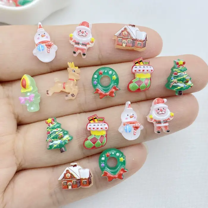 Breloque de décoration artistique 3D pour ongles, dessin animé mignon, arbre de Noël, bonhomme de ne