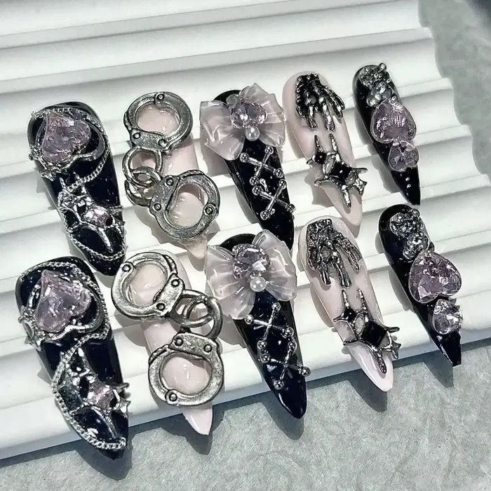 10pcs d'Ongles Faux Faits Main Noirs Roses Longs Pointus y2k Hot Girl Sweet Cool Ongles Portables