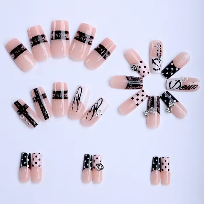 Faux ongles carrés à presser