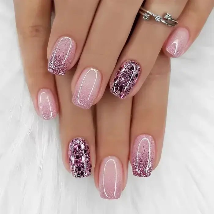 Faux ongles carrés courts et moyens, 24 pièces, scintillants, blancs, portables, argent, couverture