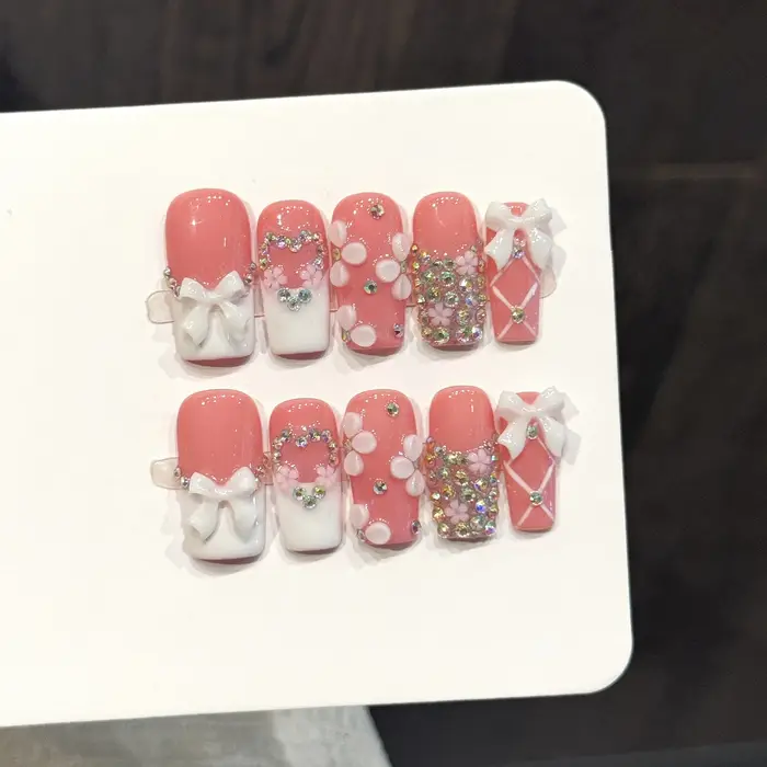 10 faux ongles carrés longs faits à la main