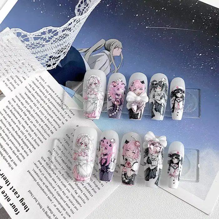 10 faux ongles faits à la main en forme de cercueil