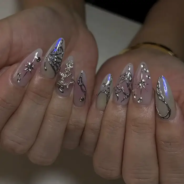 24 faux ongles longs en amande