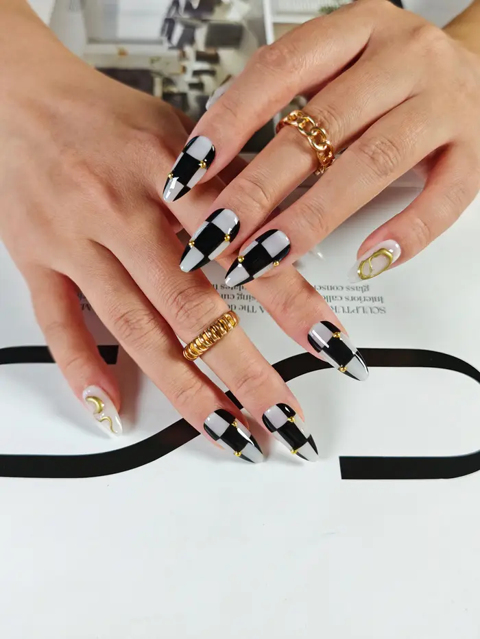 10 faux ongles à presser faits main