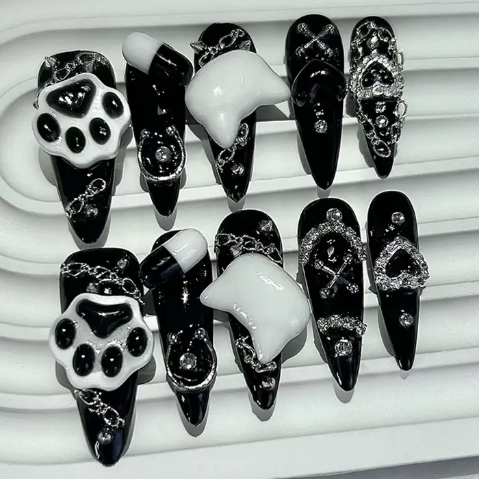 Faux ongles à presser faits main Kawaii Y2K Gyaru noir et blanc à pointe longue, style Jirai Kei, av