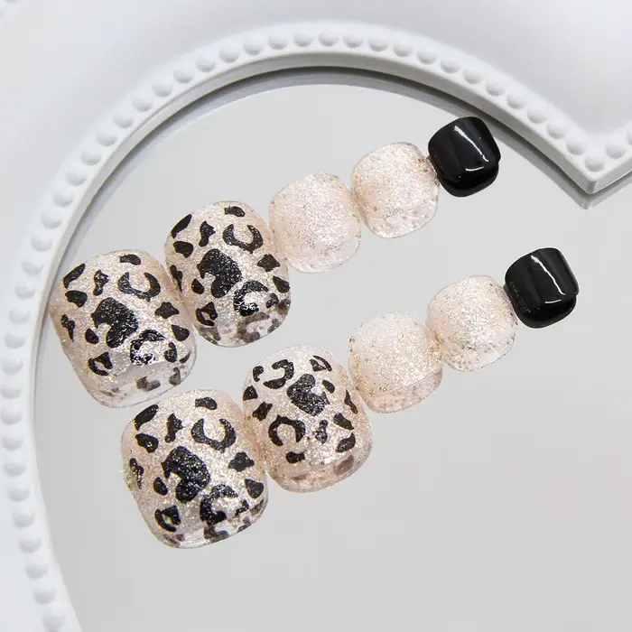 Faux ongles imprimé léopard Champagne