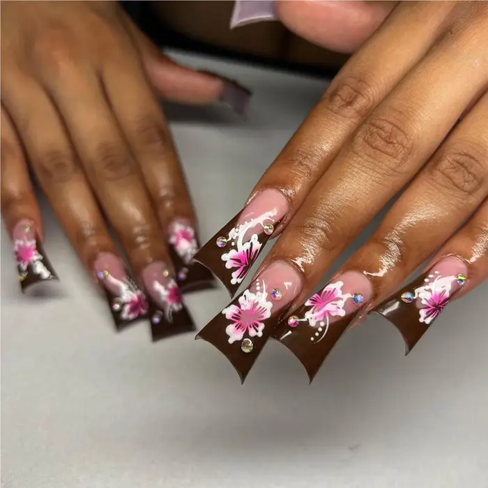 Faux ongles longs pour tuyau d'eau