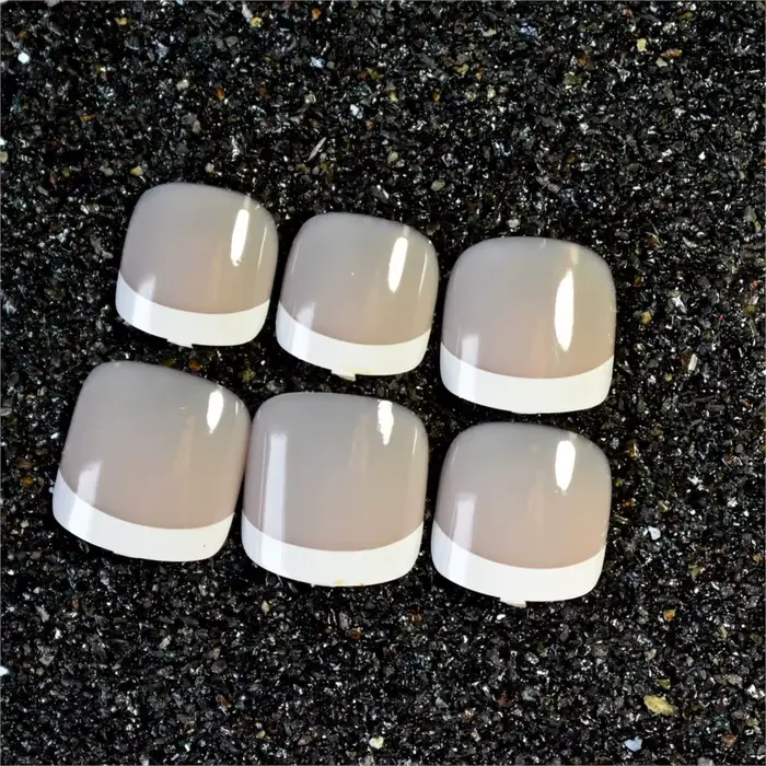 Faux ongles français Beige et blanc
