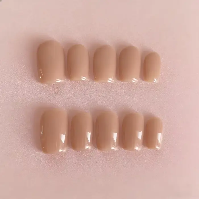 10 pièces couleur chair thé au lait presse sur ongles brillant court carré faux ongles pour un usage