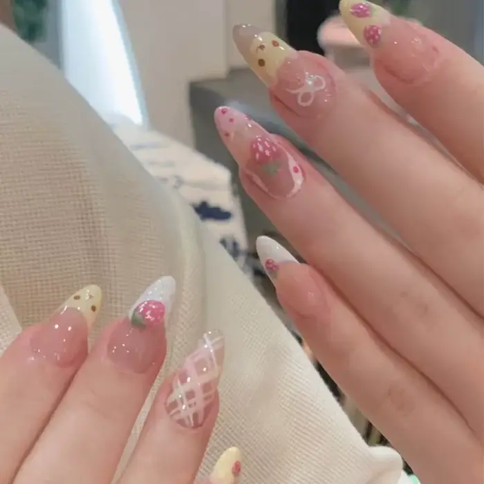 10 faux ongles en acrylique à presser