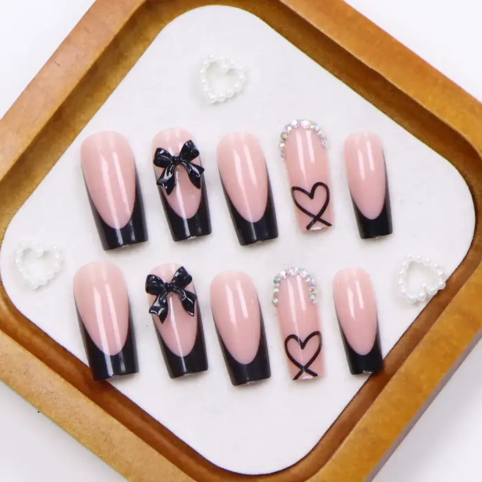 Faux ongles cercueil moyens avec pendentif à nœud 3d, 96 pièces, ongles acryliques en forme de cœur,