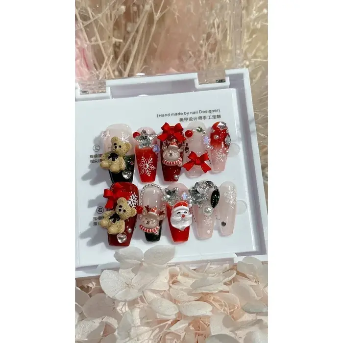 Faux ongles amovibles faits main, motif ours mignon de dessin animé, nœud, élan, éléments de Noël, rouge festif, pour le Nouvel An